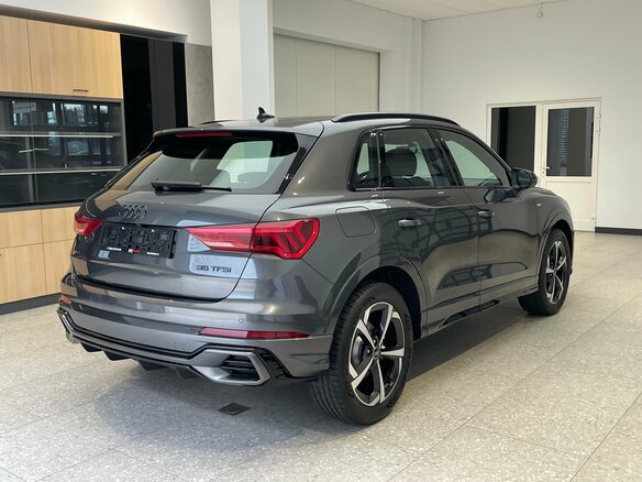 2026 Audi Q3 35 TFSI II (F3), серый - вид 3