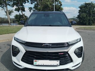 2022 Chevrolet TrailBlazer III, белый, 1600000 рублей, вид 2