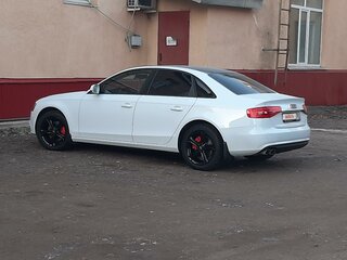 2015 Audi A4 IV (B8) Рестайлинг, белый, 1700000 рублей, вид 5