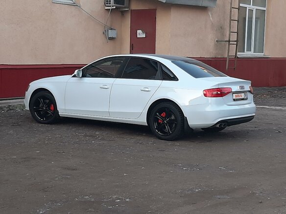 2015 Audi A4 IV (B8) Рестайлинг, белый, 1700000 рублей - вид 4