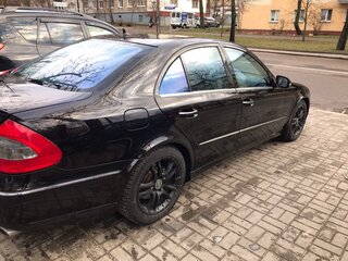 2008 Mercedes-Benz E-Класс 230 III (W211, S211) Рестайлинг, чёрный, 887293 рублей, вид 2