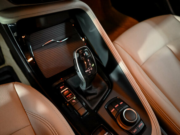 2020 BMW X2 sDrive18i I (F39), чёрный - вид 14