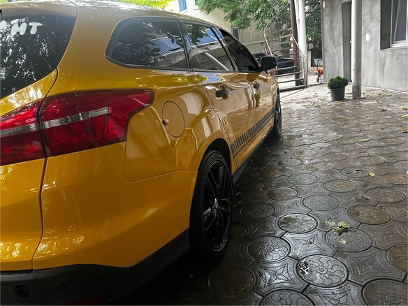 2016 Ford Focus III Рестайлинг, жёлтый, 808000 рублей - вид 13