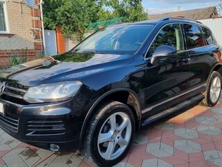 2012 Volkswagen Touareg II, чёрный, 3500000 рублей, вид 2