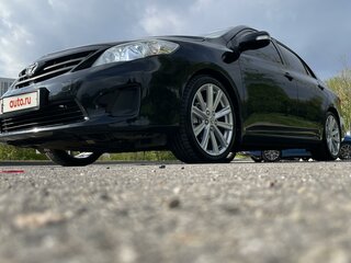 2011 Toyota Corolla X (E140, E150) Рестайлинг, чёрный, 1700000 рублей, вид 3