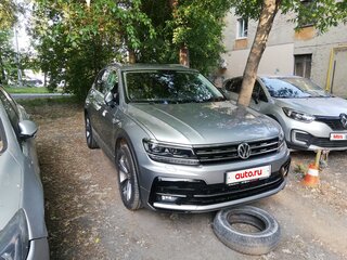 2019 Volkswagen Tiguan II, серый, 2650000 рублей, вид 2