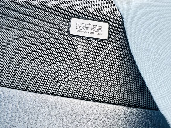 2015 Lexus NX 200t I, серый, 3000000 рублей - вид 26