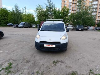 2013 Peugeot Partner II Рестайлинг, белый, 480000 рублей, вид 1