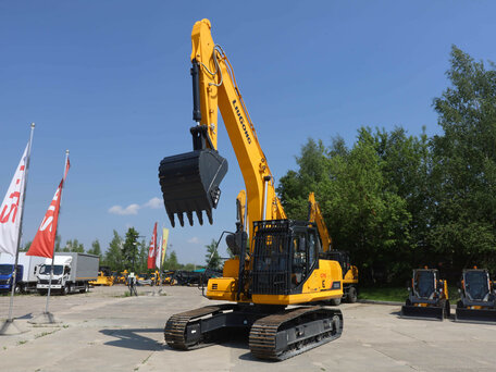 2025 LiuGong CLG 922E, жёлтый, 9900000 рублей, вид 1