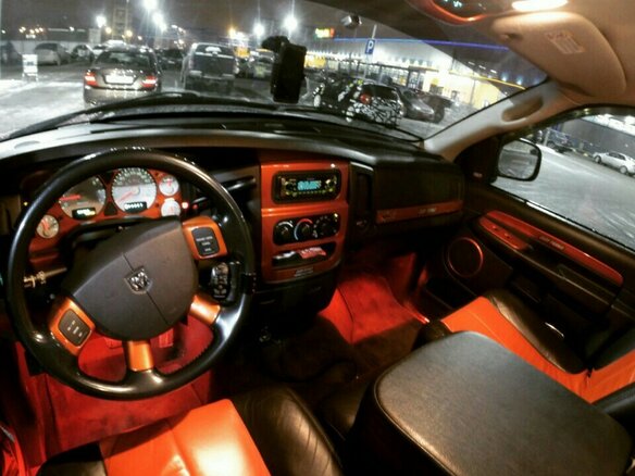 2005 Dodge RAM III (DR/DH), оранжевый - вид 4