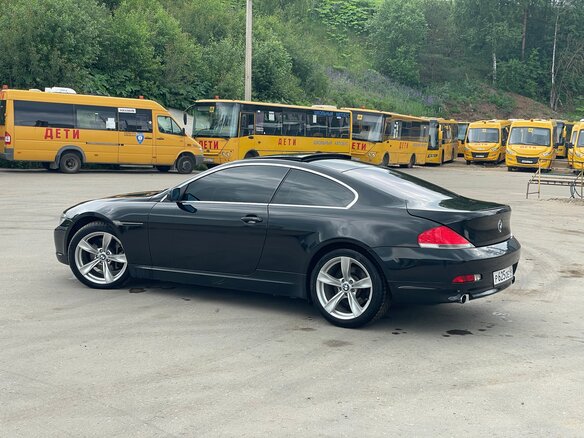 2004 BMW 6 серии 645i II (E63/E64), чёрный, 750000 рублей - вид 6