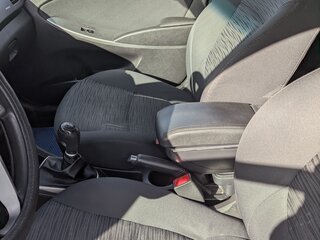 2015 Hyundai Solaris I Рестайлинг, коричневый, 950000 рублей, вид 3