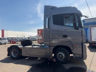 2023 Foton Auman EST A, серебристый, 6350000 рублей, вид 4