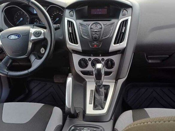 2012 Ford Focus III, красный, 857000 рублей - вид 16