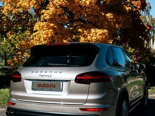 2015 Porsche Cayenne S E-Hybrid II Рестайлинг (958), бежевый, 5000000 рублей, вид 5