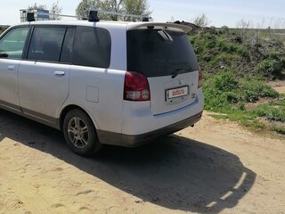 2001 Mitsubishi Dion I, белый, 220000 рублей, вид 3