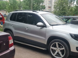 2012 Volkswagen Tiguan I Рестайлинг, серебристый, 800000 рублей, вид 3