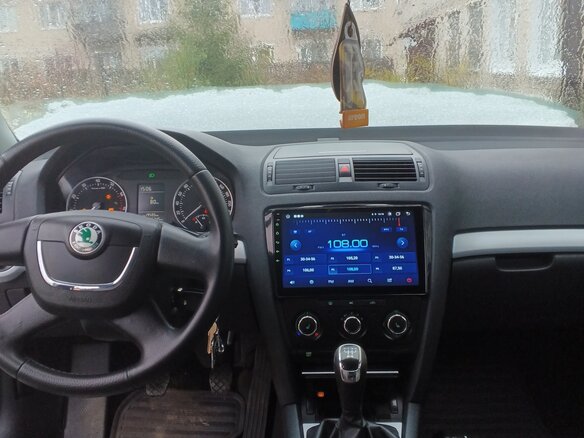 2010 Skoda Octavia II (A5) Рестайлинг, серебристый, 680000 рублей - вид 6