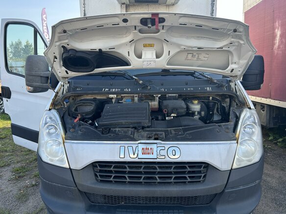 2014 Iveco Daily, белый, 3000000 рублей - вид 4