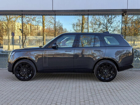 2023 Land Rover Range Rover P400 MHEV V, серый, 16440000 рублей, вид 5