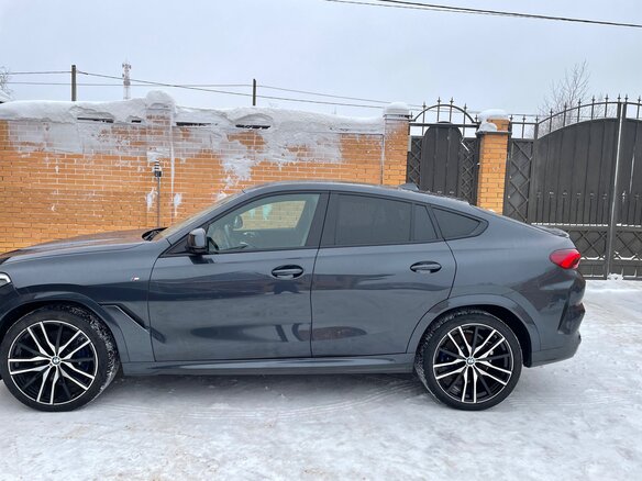 2019 BMW X6 40i III (G06), серый, 9100000 рублей - вид 4