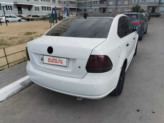 2014 Volkswagen Polo V, белый, 800000 рублей, вид 4