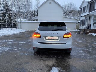 2012 Porsche Cayenne II (958), белый, 2450000 рублей, вид 4