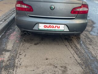 2010 Skoda Superb DSG II, серый, 720000 рублей, вид 4