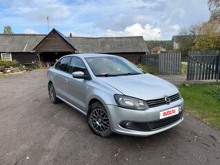 2013 Volkswagen Polo V, серебристый, 700000 рублей, вид 3