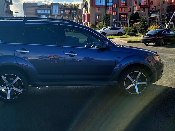 2008 Mitsubishi Outlander II, синий, 1250000 рублей - вид 13