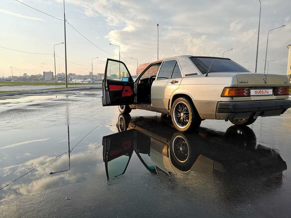 1991 Mercedes-Benz 190 (W201), серый, 250000 рублей - вид 8