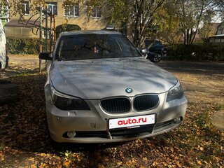 2004 BMW 5 серии 520i V (E60/E61), серебристый, 880000 рублей, вид 1