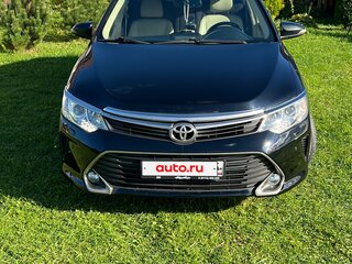2015 Toyota Camry VII (XV50) Рестайлинг, чёрный, 1900000 рублей, вид 1