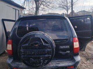 2006 Chevrolet Niva I, чёрный, 378000 рублей, вид 4