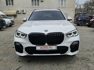 2020 BMW X5 40d IV (G05/G18), белый, 8900000 рублей, вид 4