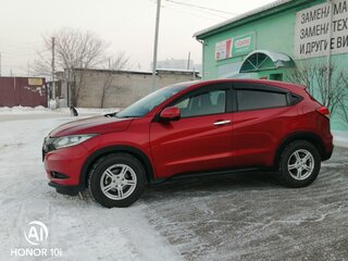 2017 Honda Vezel I, красный, 1750000 рублей, вид 4