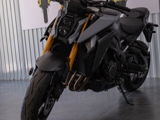 2022 Suzuki GSX-S 1000, серебристый, 1400000 рублей, вид 3