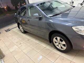 2009 Skoda Octavia II (A5) Рестайлинг, серый, 570000 рублей, вид 3