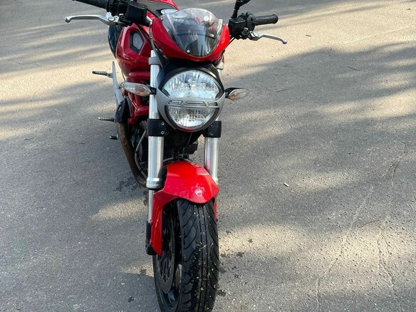 2013 Ducati Monster 696, красный, 500000 рублей - вид 2