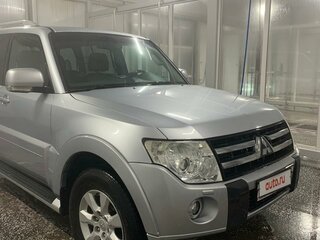 2010 Mitsubishi Pajero IV, серебристый, 2000000 рублей, вид 1
