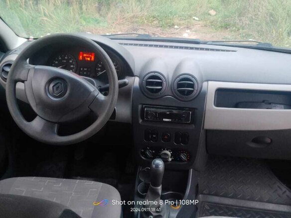 2010 Renault Logan I Рестайлинг, красный, 425000 рублей - вид 8