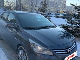 2015 Hyundai Solaris I Рестайлинг, серый, 1050000 рублей, вид 4