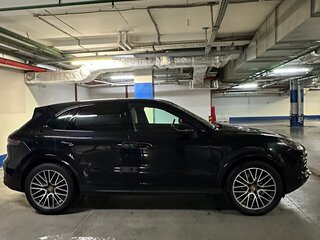 2018 Porsche Cayenne III, чёрный, 5300000 рублей, вид 5