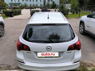 2013 Opel Astra J Рестайлинг, белый, 1250000 рублей, вид 3