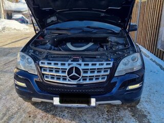 2011 Mercedes-Benz M-Класс 350 II (W164) Рестайлинг, синий, 1900000 рублей, вид 4