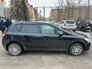 2011 Kia Ceed I Рестайлинг, чёрный, 850000 рублей, вид 3
