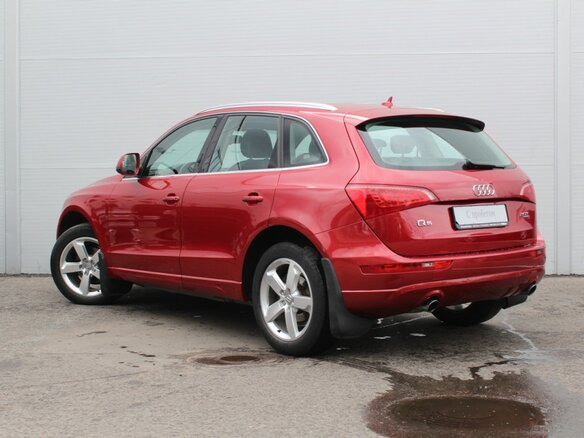 2008 Audi Q5 I (8R), красный - вид 3
