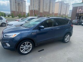 2018 Ford Escape III Рестайлинг, синий, 1650000 рублей, вид 3