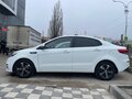 2015 Kia Rio III Рестайлинг, белый, 1170000 рублей - вид 8