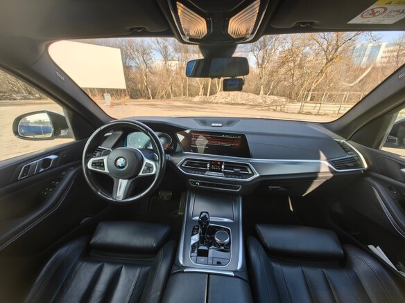 2019 BMW X5 30d IV (G05/G18), белый, 6600000 рублей - вид 14
